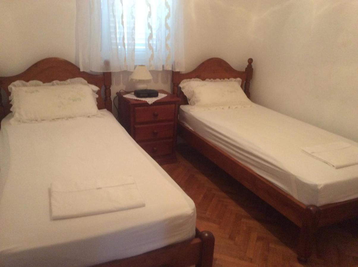 Apartman Nadia 卡尔卢巴格 外观 照片